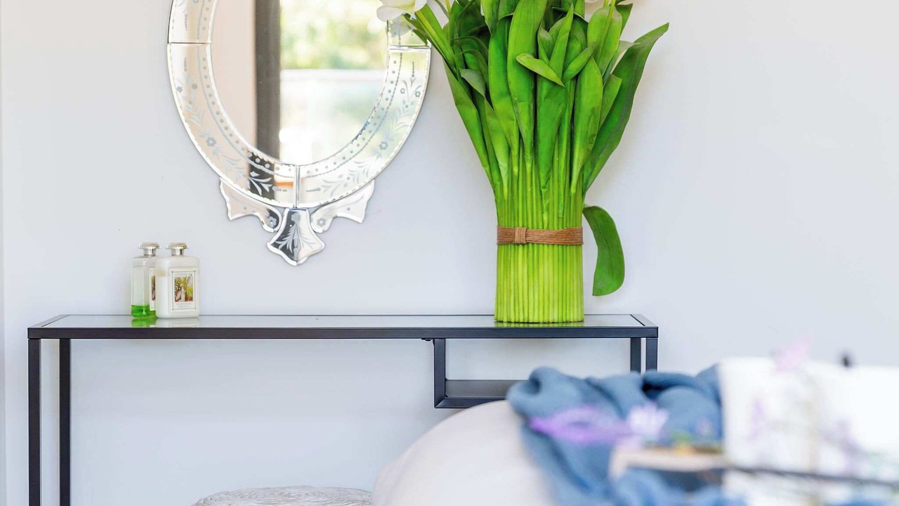 Photo of Others in Kew