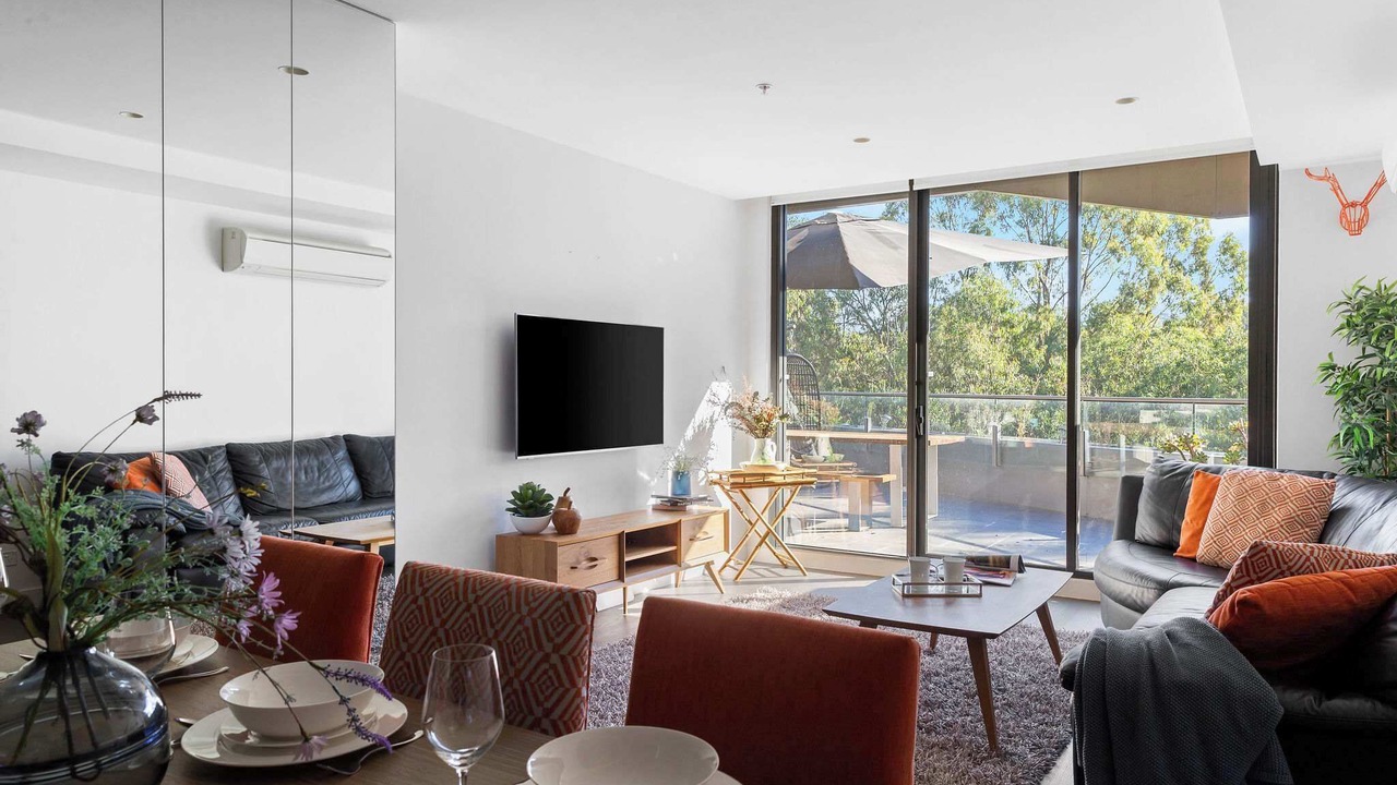 Photo of Others in Kew