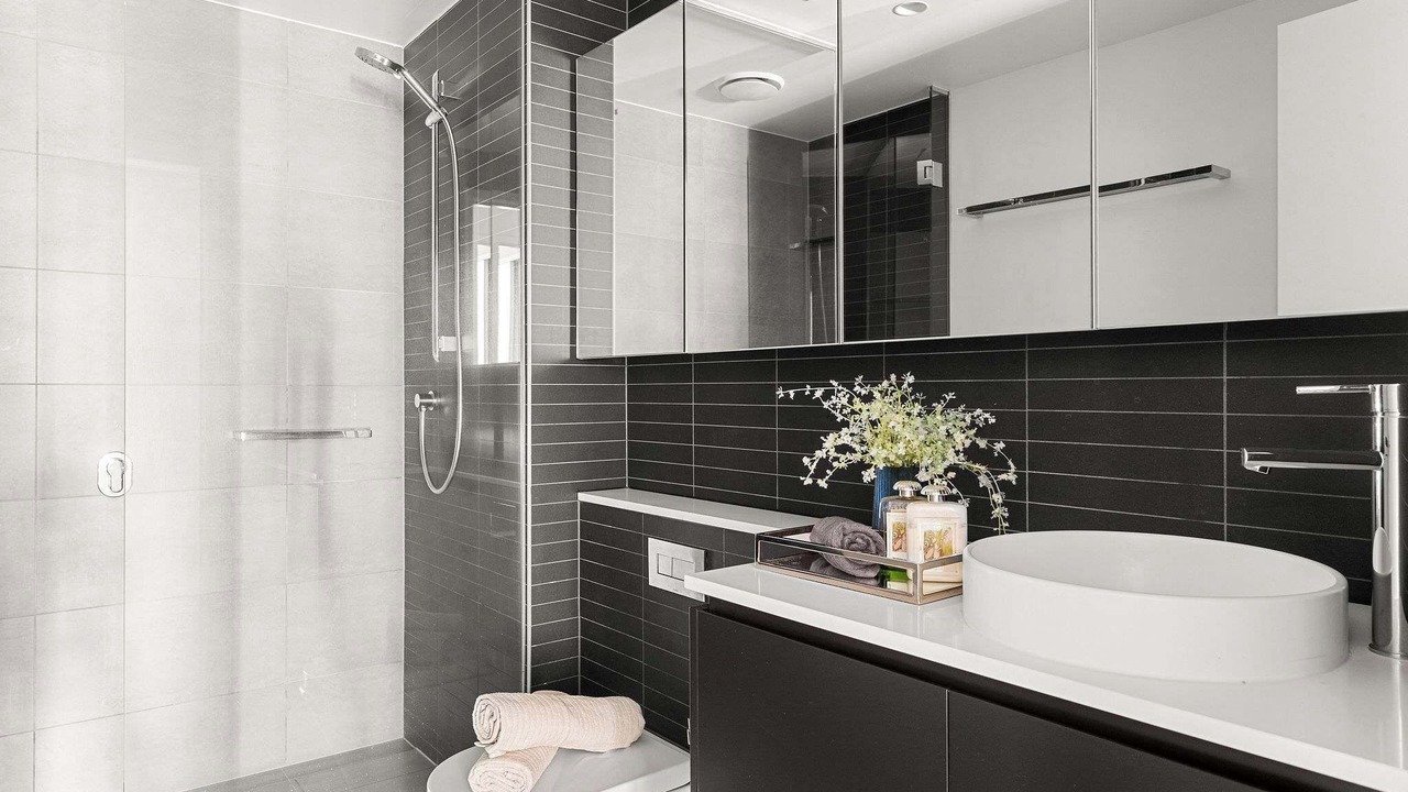 Photo of Others in Kew