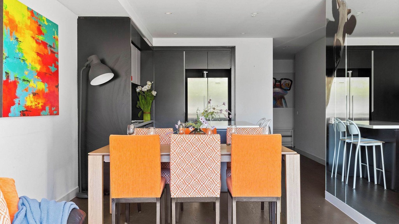 Photo of Others in Kew