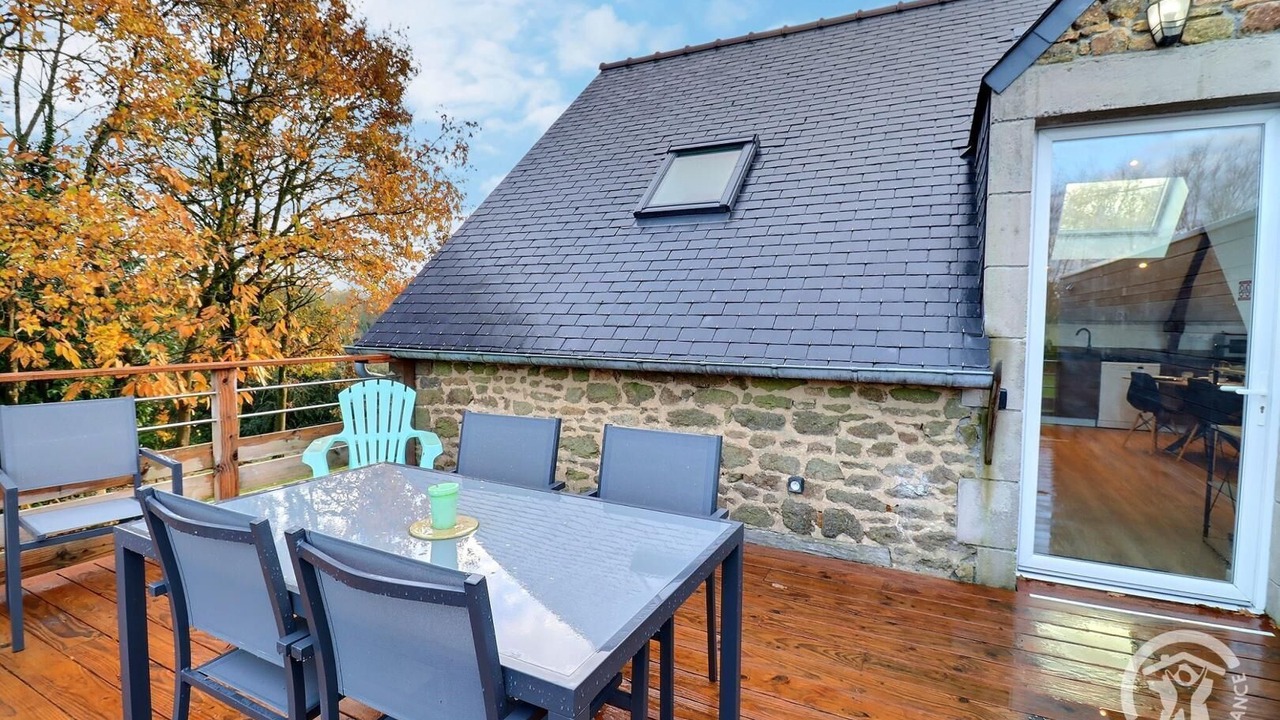 Photo of Outdoor in La Selle-en-Cogles