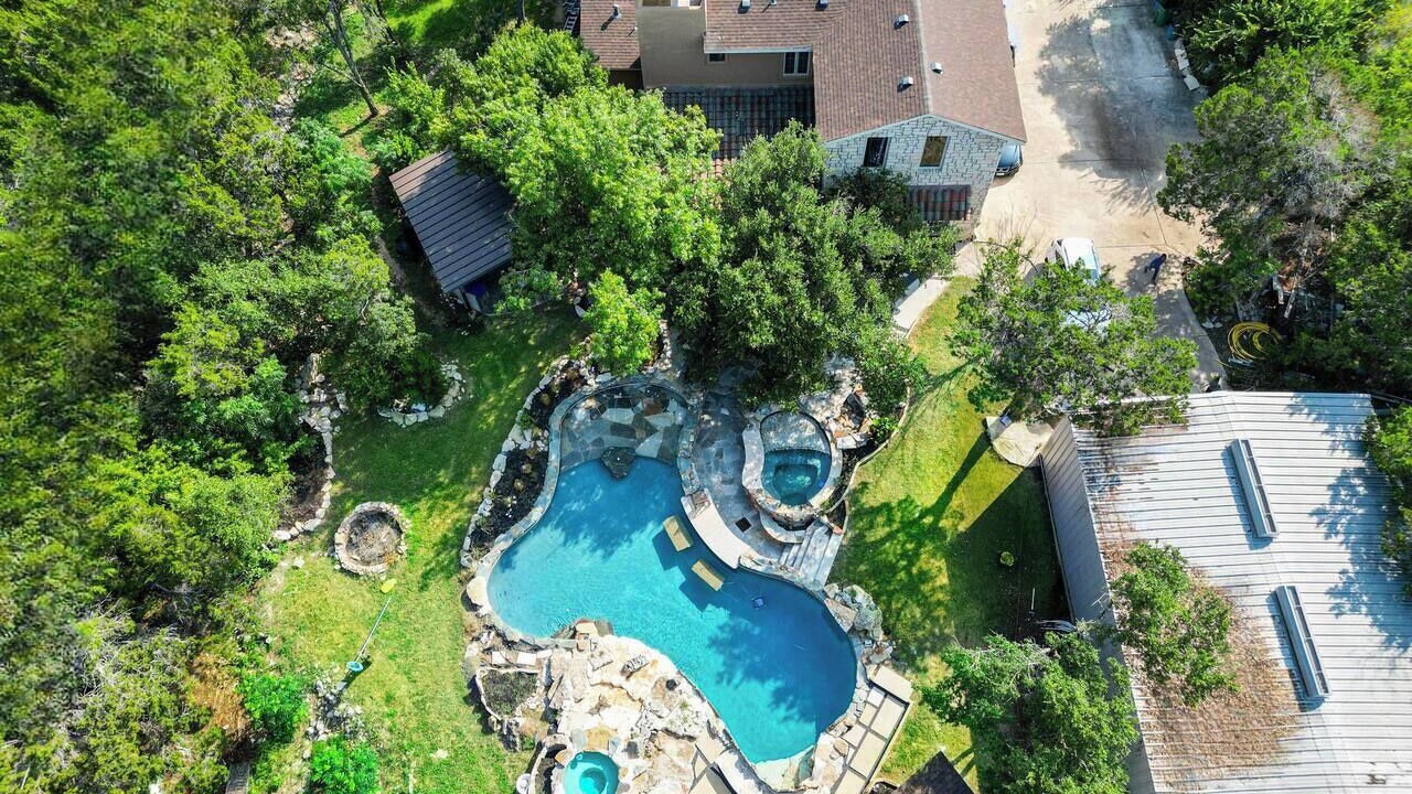 Photo of Outdoor in Hudson Bend
