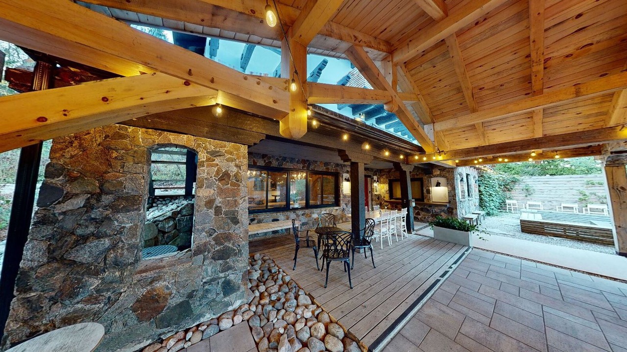 Photo of Outdoor in Wakefield