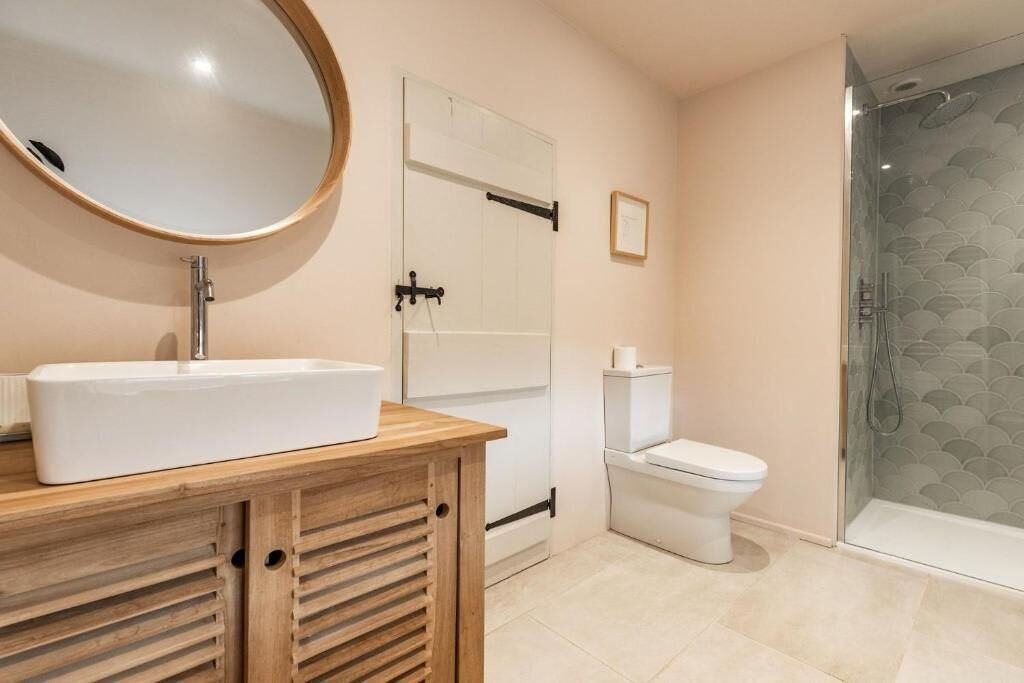 Photo of Others in Salthouse