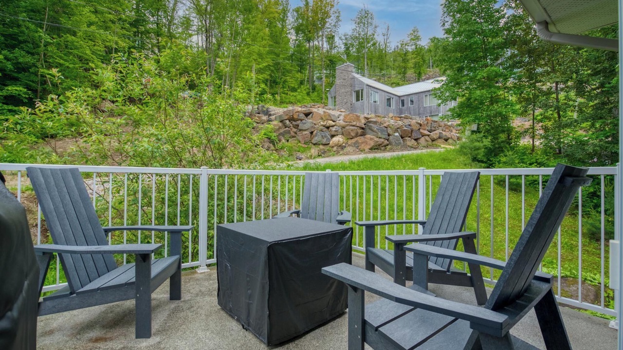 Photo of Patio Balcony in Mont Ste. Marie
