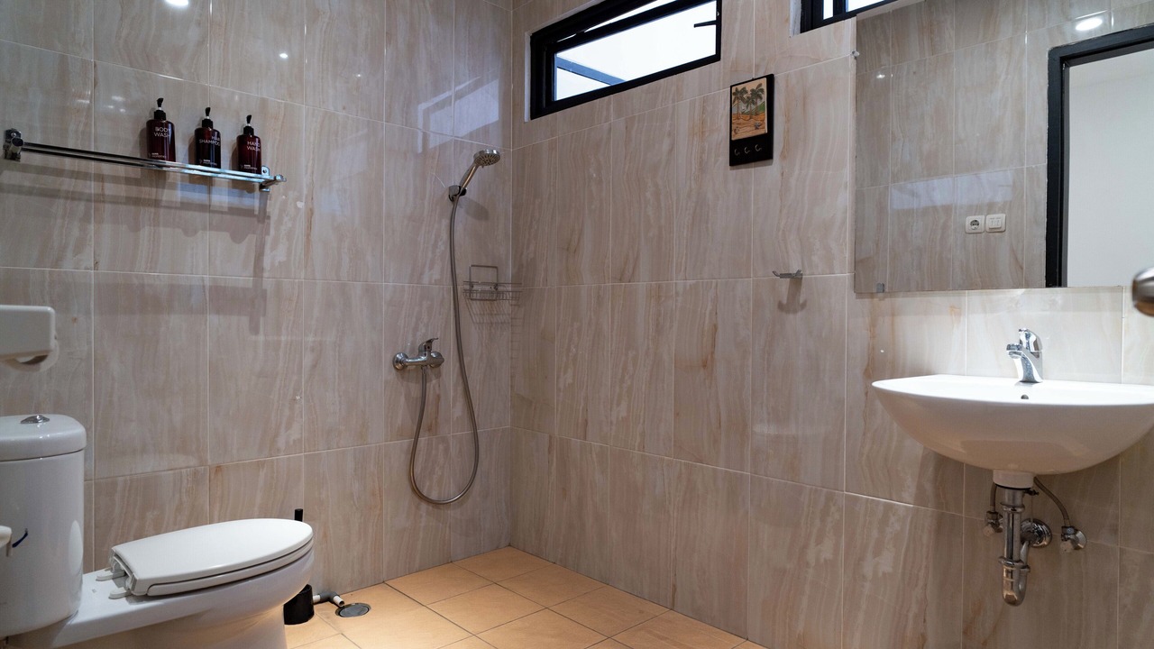 Photo of Bathroom in Astana Anyar