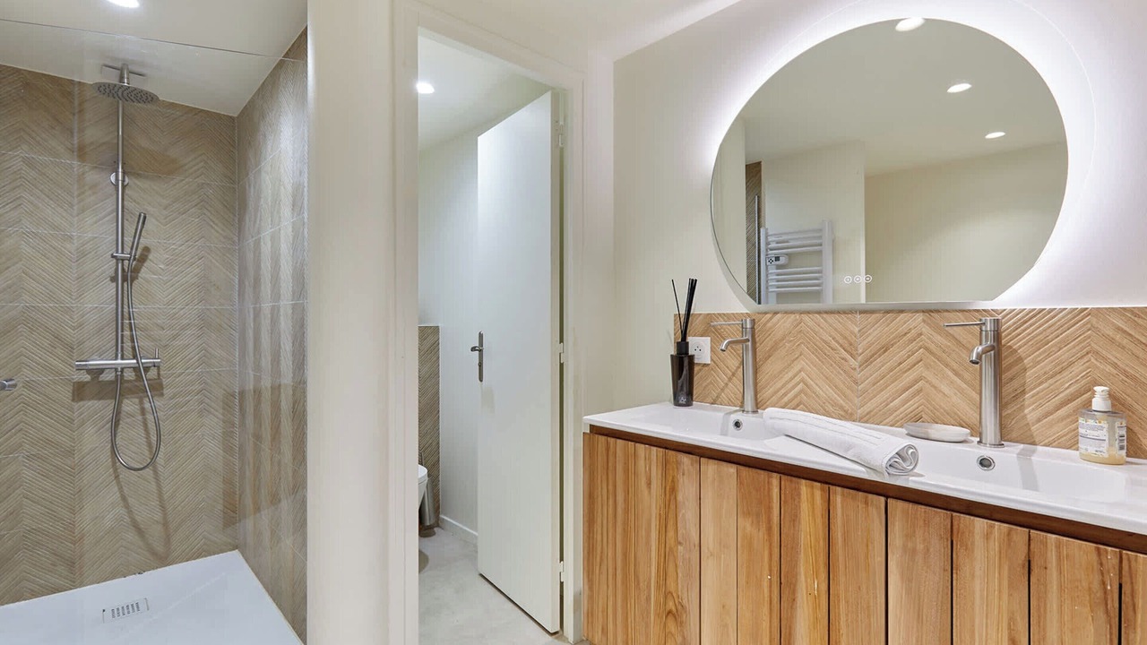 Photo of Bathroom in Arsenal