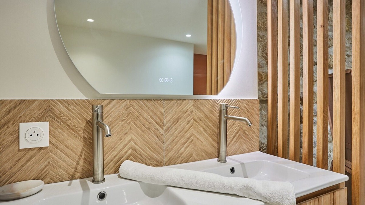 Photo of Bathroom in Arsenal