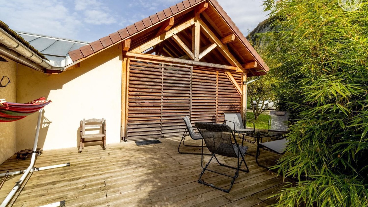 Photo of Patio Balcony in Saint-Christophe-la-Grotte
