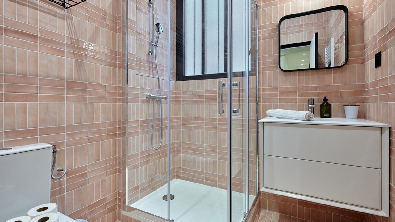 Photo of Bathroom in Batignolles
