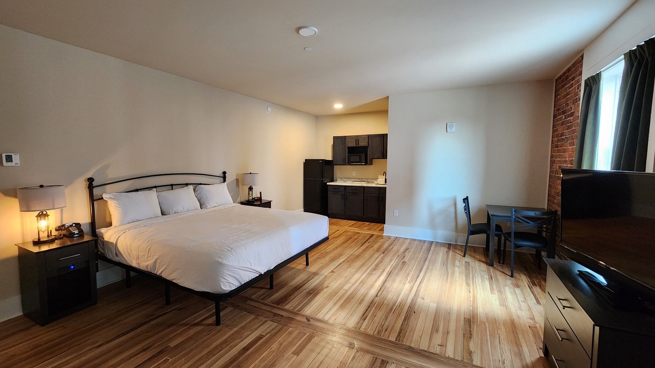 Photo of Bedroom in Downtown