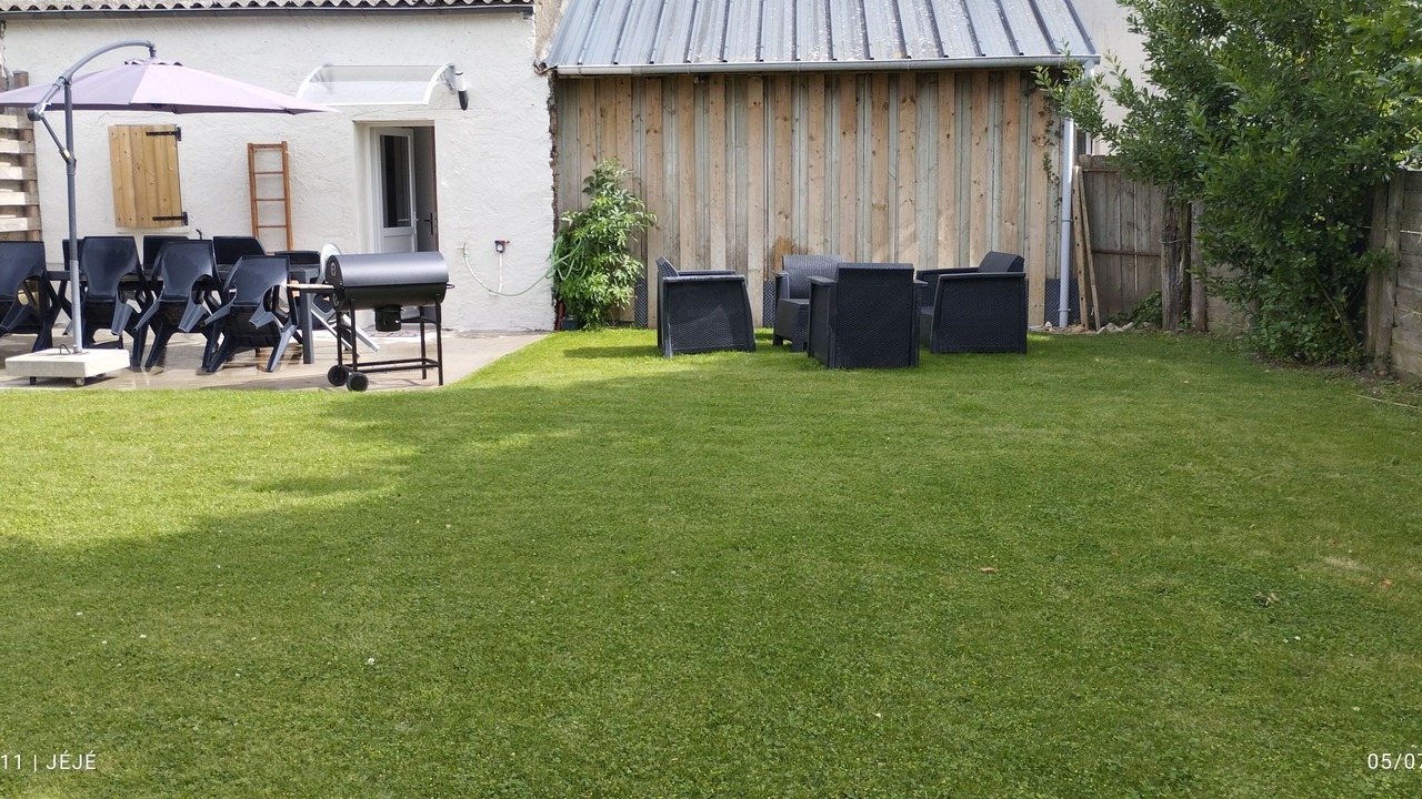 Photo of Patio Balcony in La Petite-Boissiere