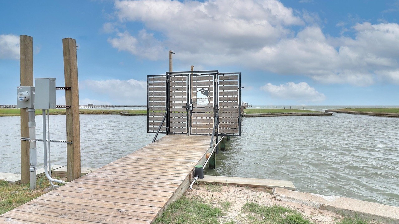 Photo of Others in Sailhouse