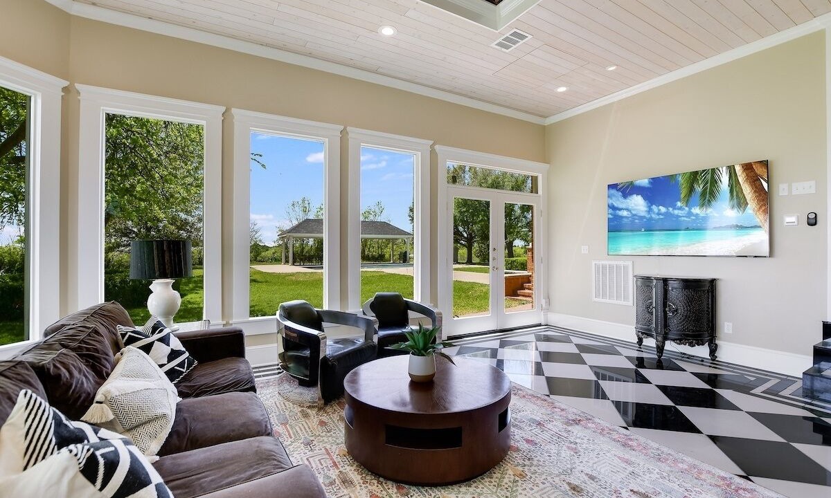 Photo of Livingroom in Elgin