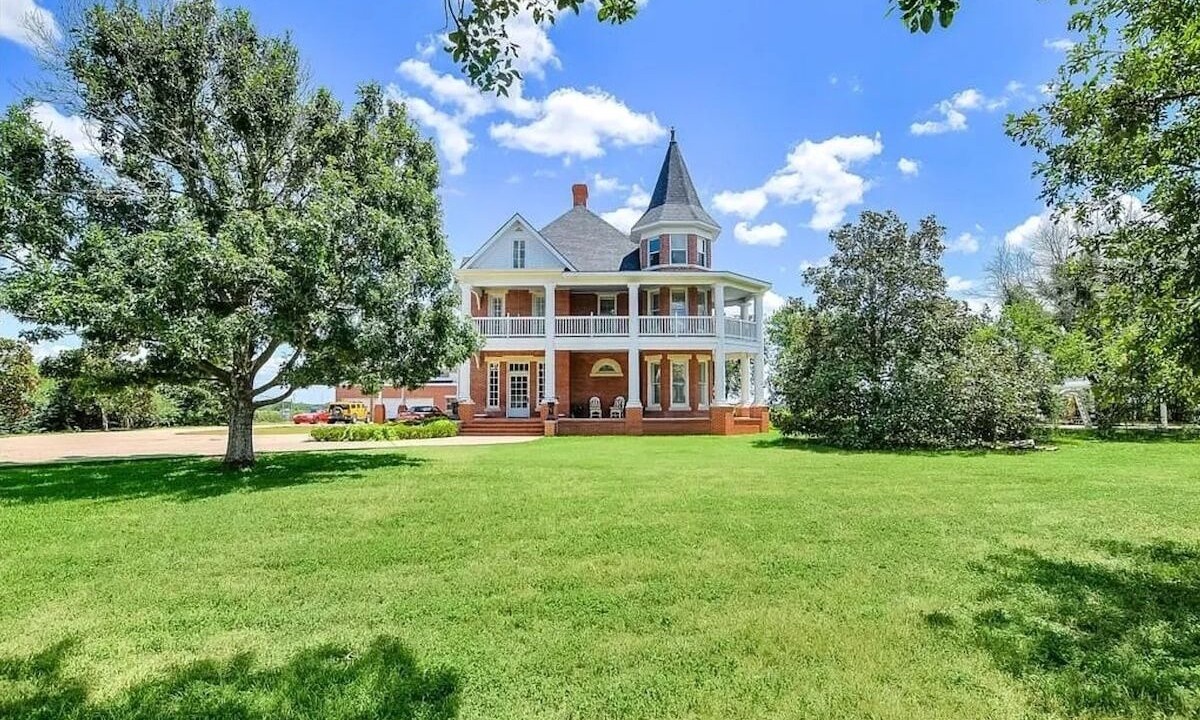 Photo of Outdoor in Elgin
