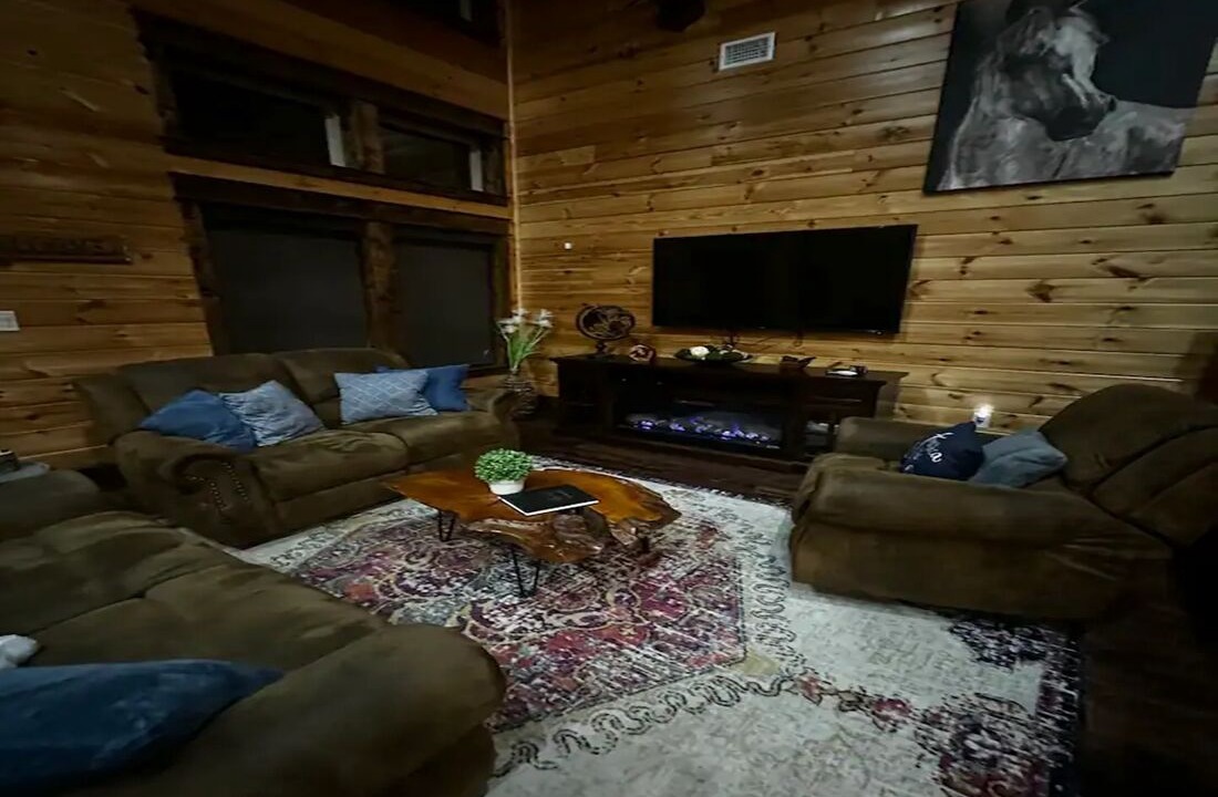 Photo of Livingroom in Ringold