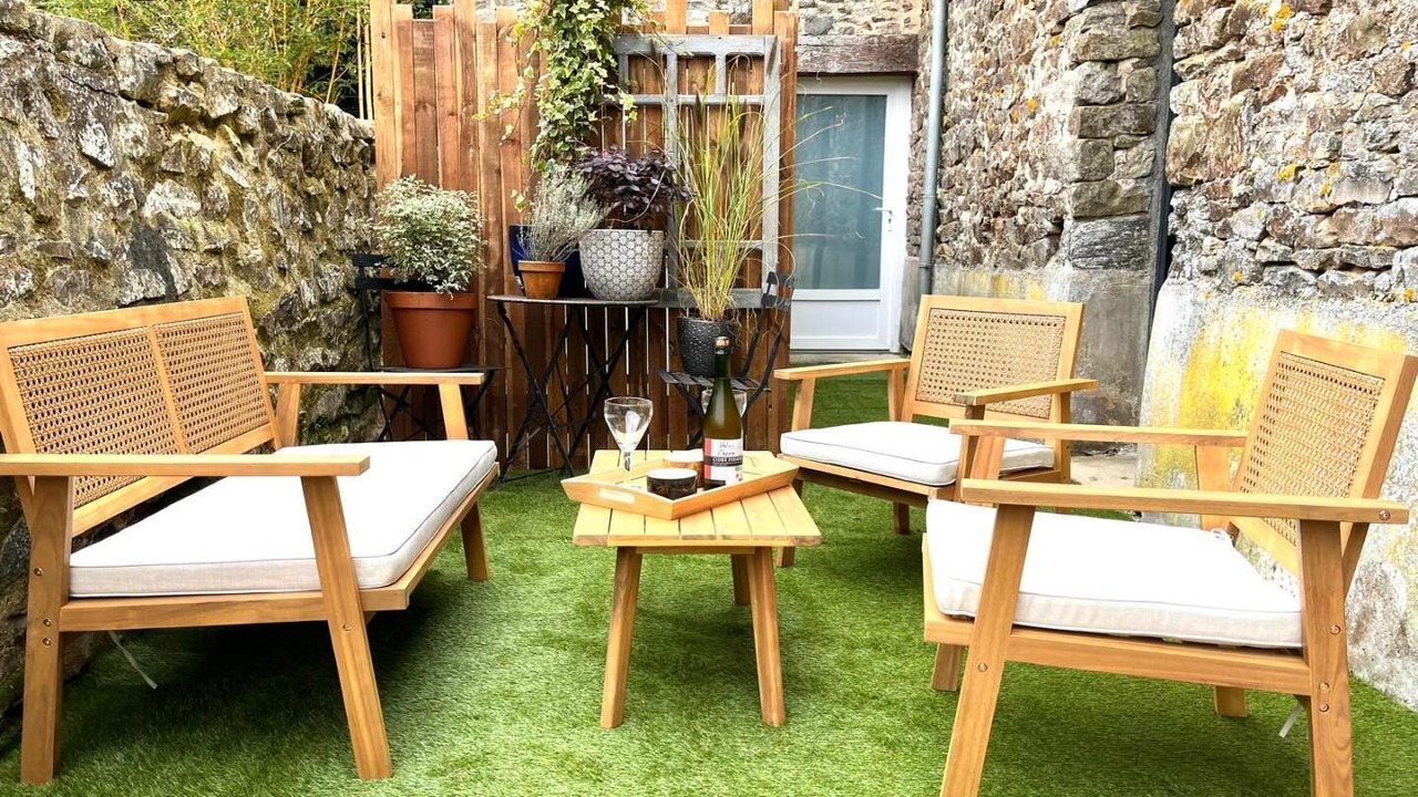 Photo of Patio Balcony in Livre-sur-Changeon