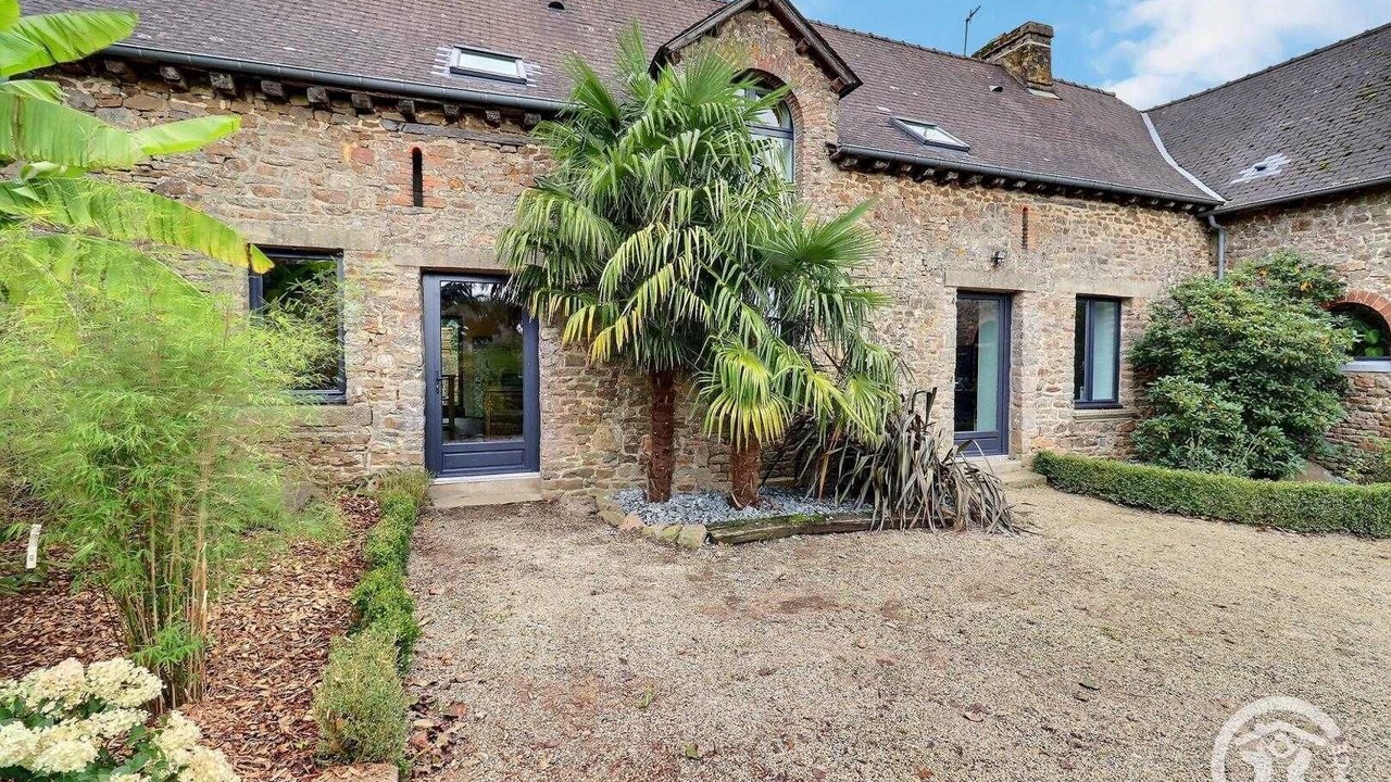 Photo of Outdoor in Livre-sur-Changeon