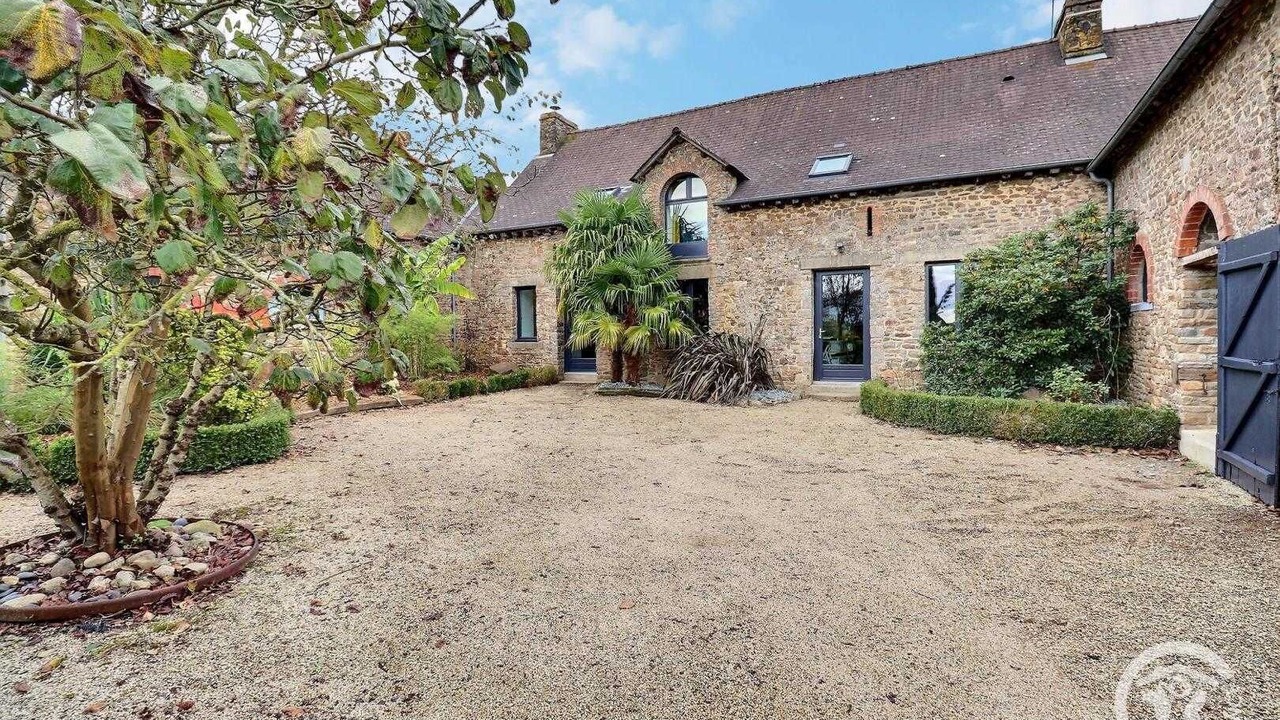 Photo of Outdoor in Livre-sur-Changeon