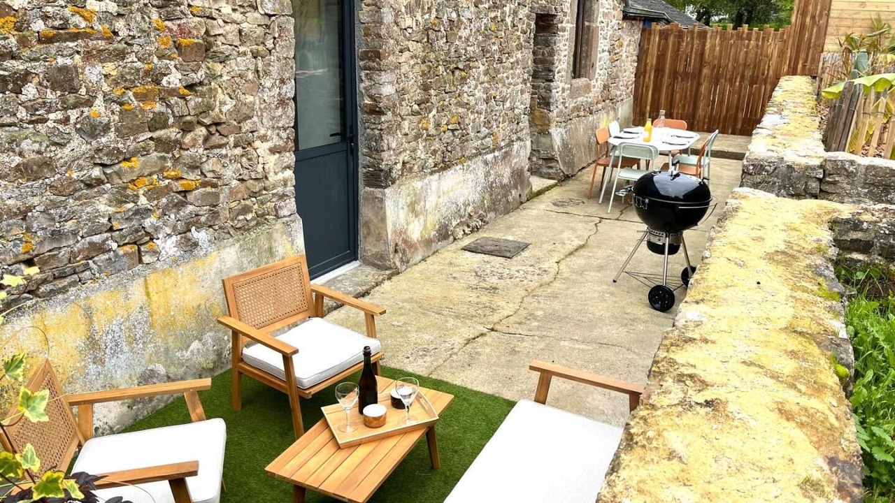 Photo of Outdoor in Livre-sur-Changeon