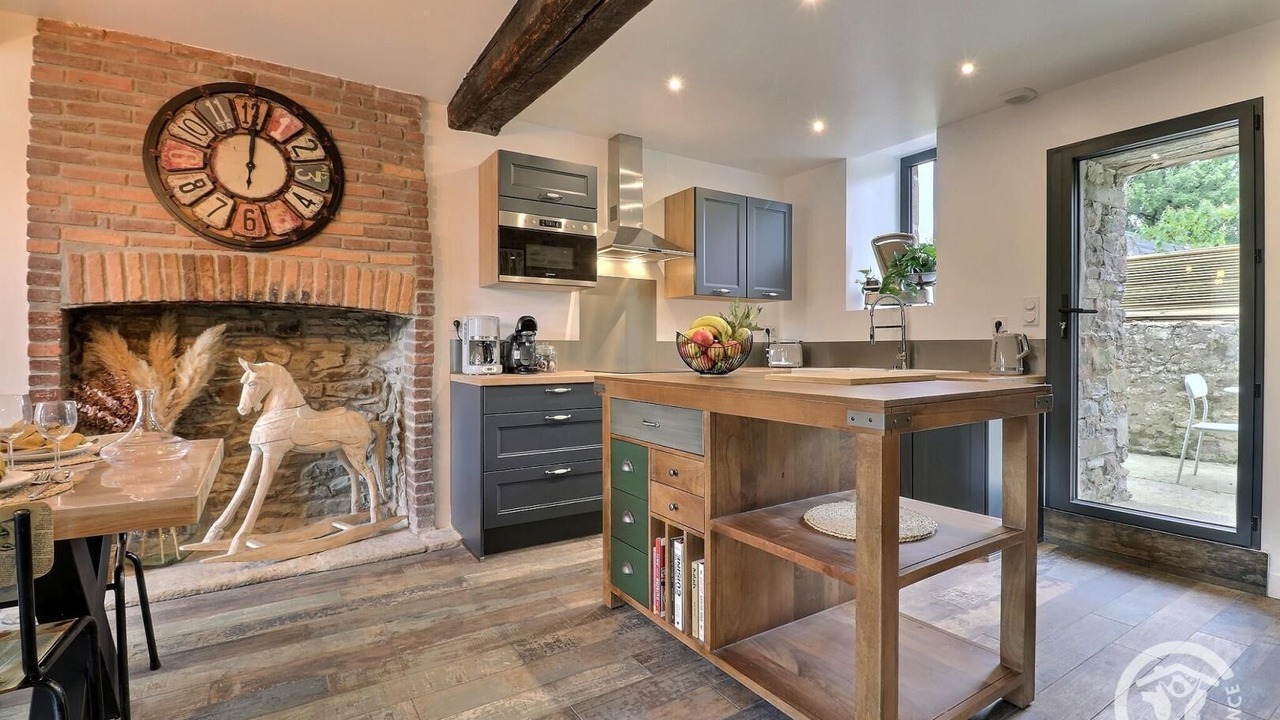 Photo of Kitchen in Livre-sur-Changeon