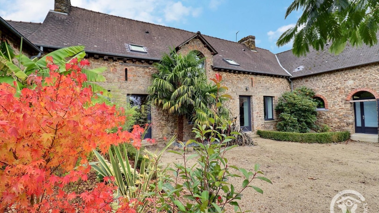 Photo of Outdoor in Livre-sur-Changeon