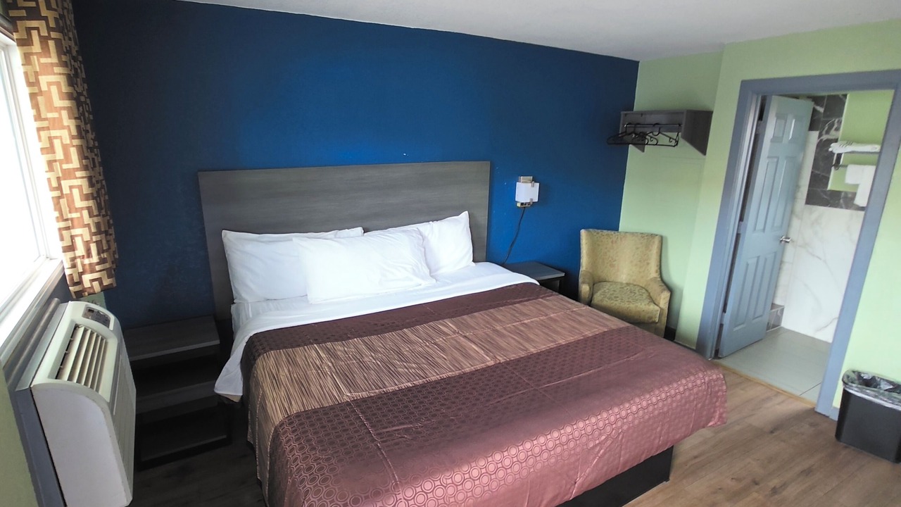 Photo of Bedroom in Joplin