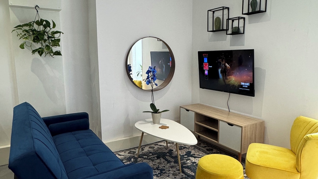 Photo of Livingroom in Bromley South