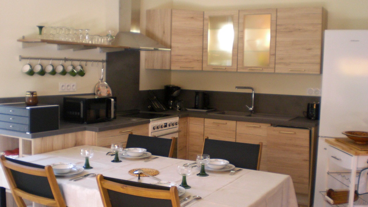 Photo of Kitchen in Martrin