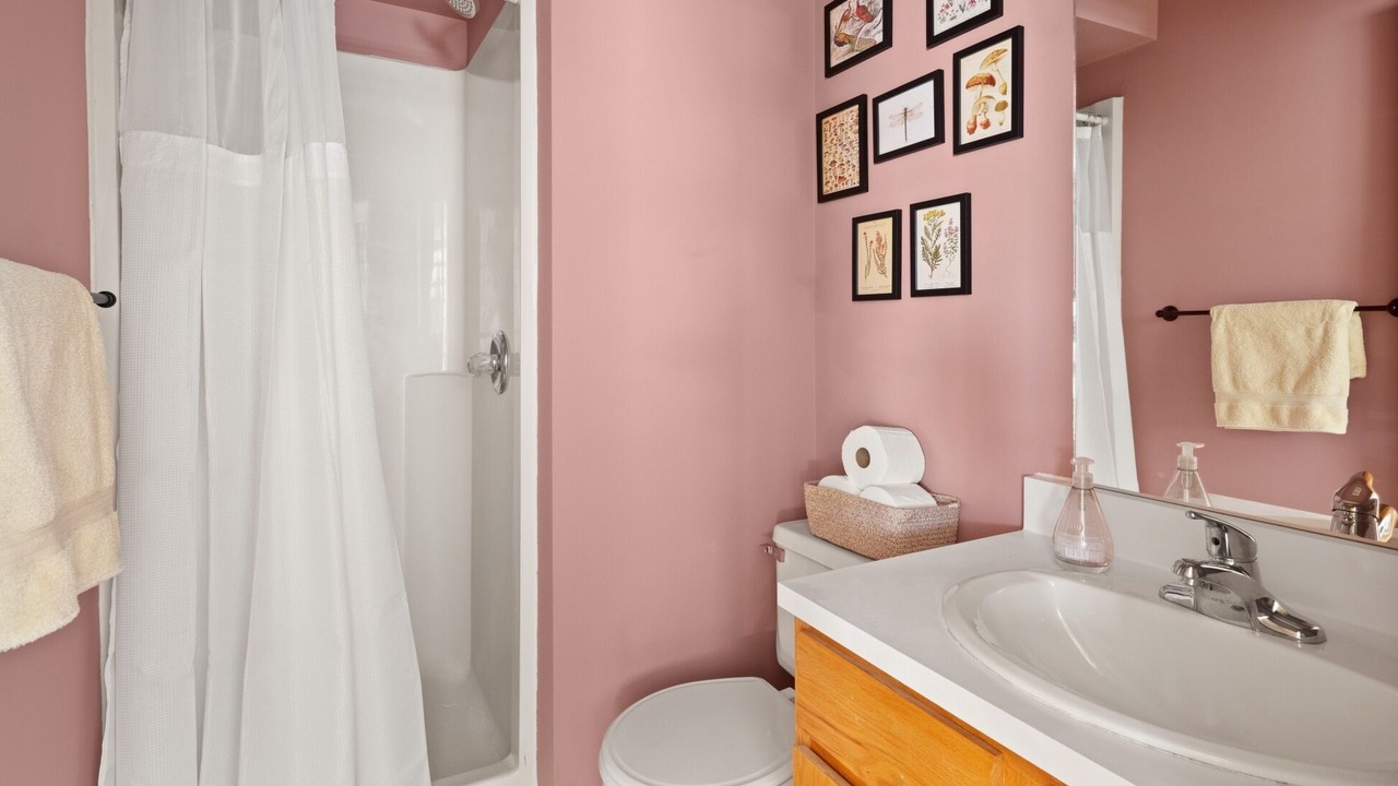 Photo of Bathroom in Warren