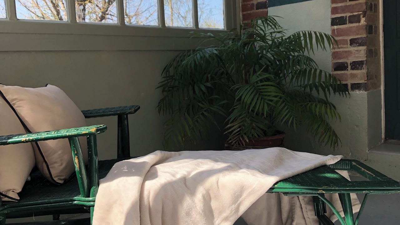 Photo of Patio Balcony in Chateau-Renard