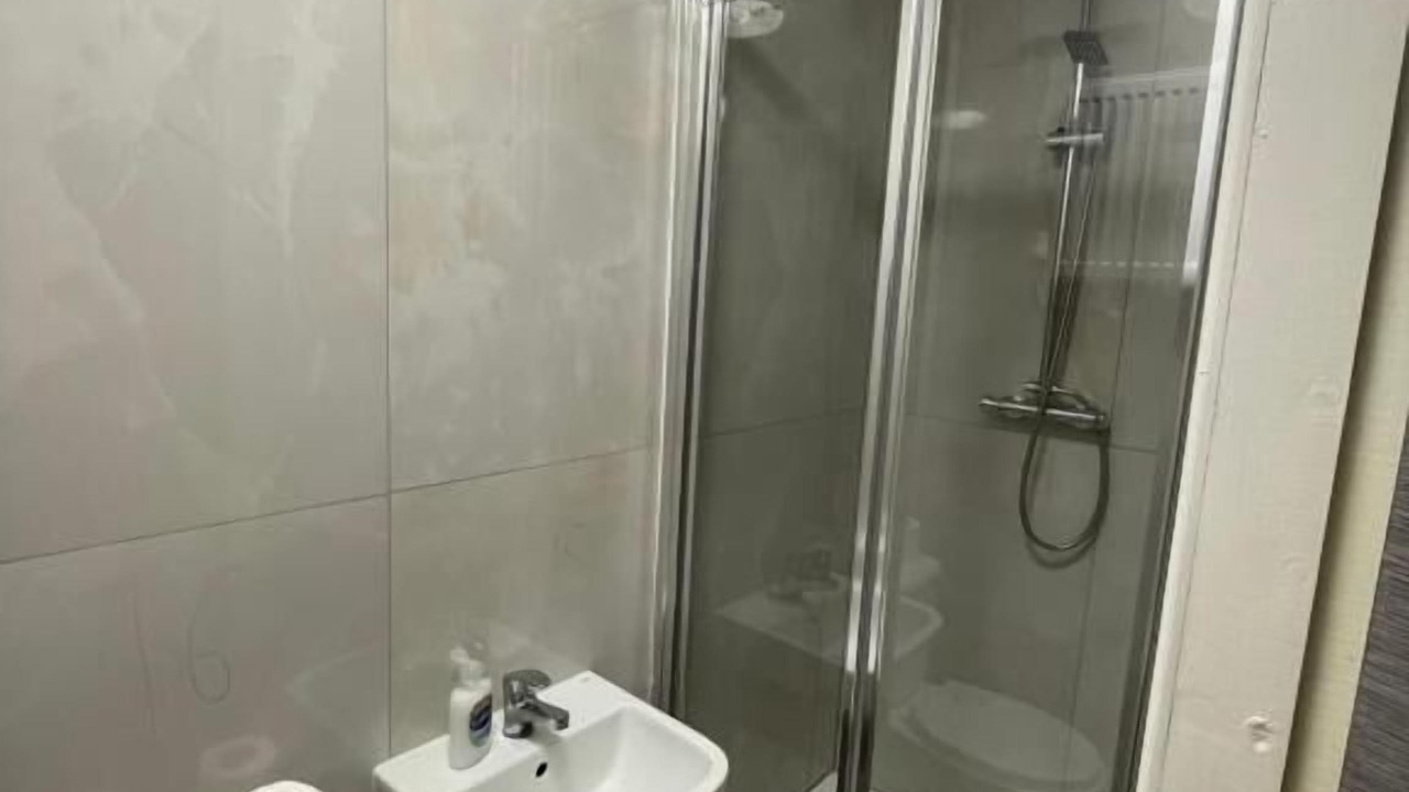 Photo of Others in Openshaw