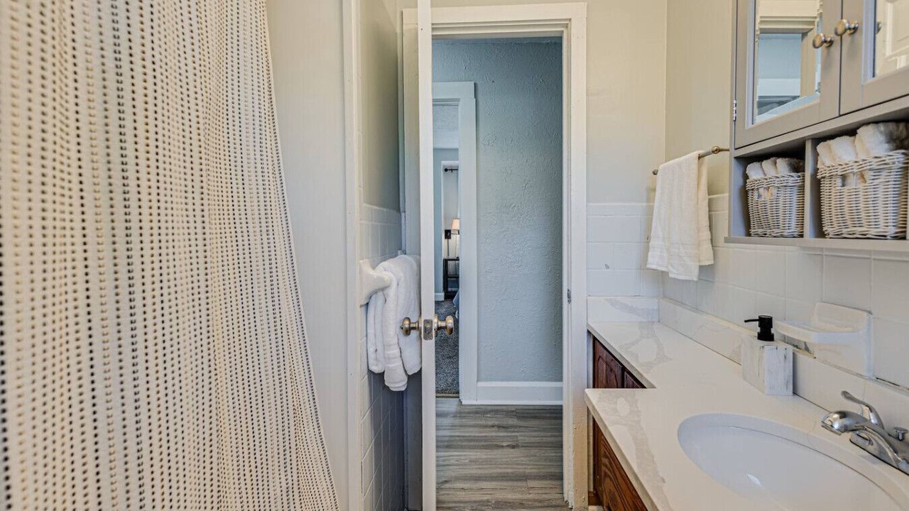 Photo of Bathroom in Maxwell