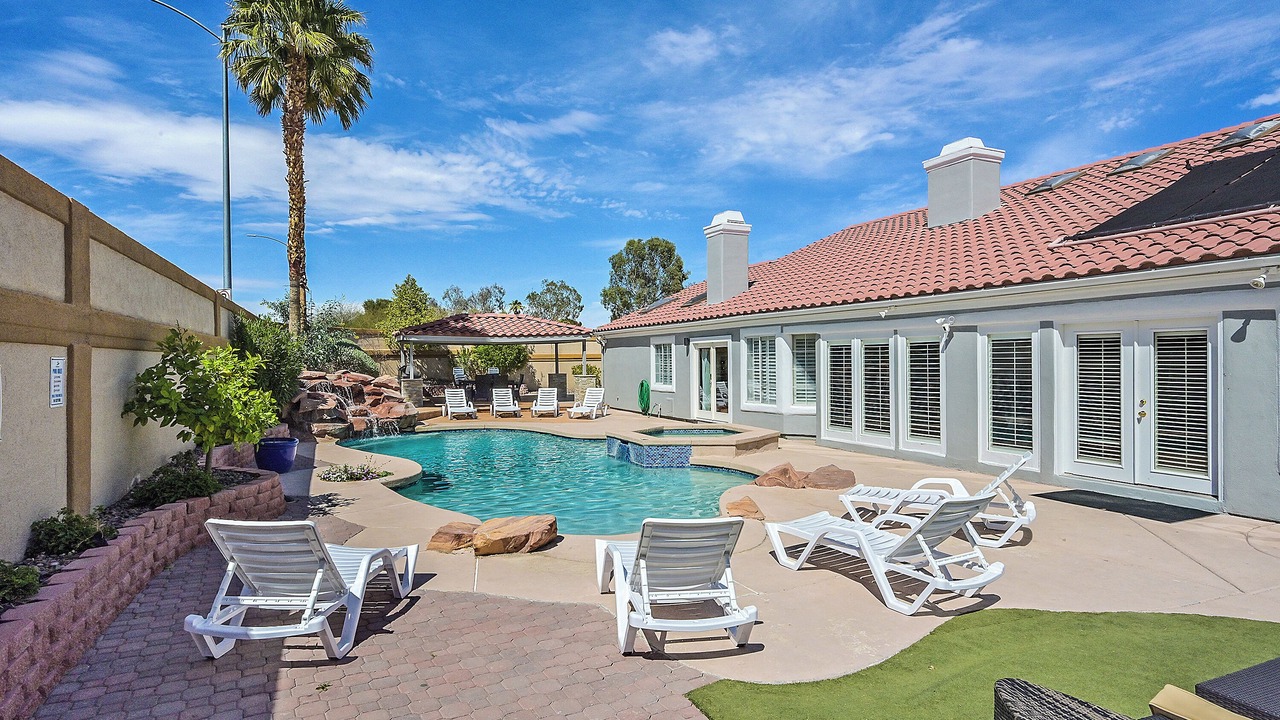 Photo of Outdoor in Spring Valley