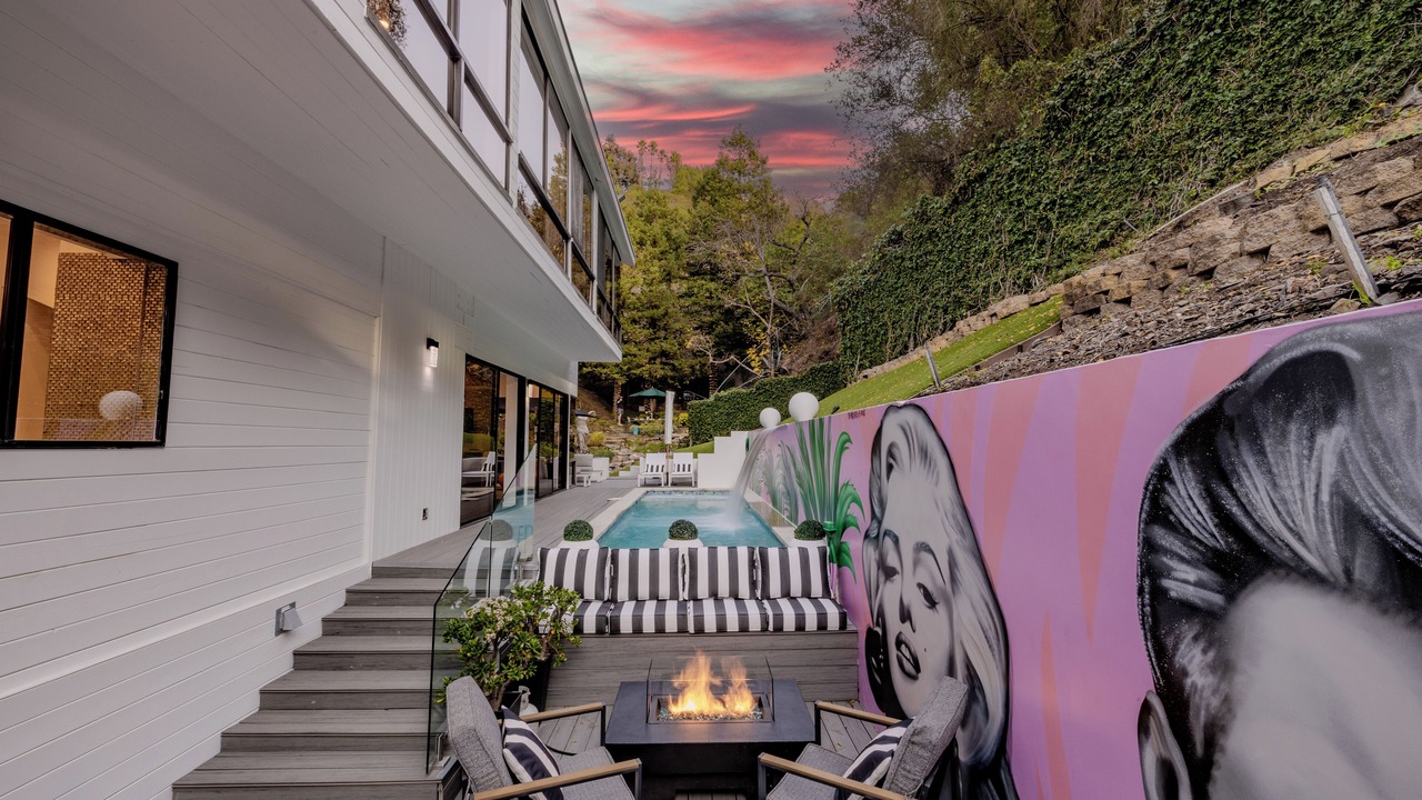 Photo of Outdoor in Beverly Glen