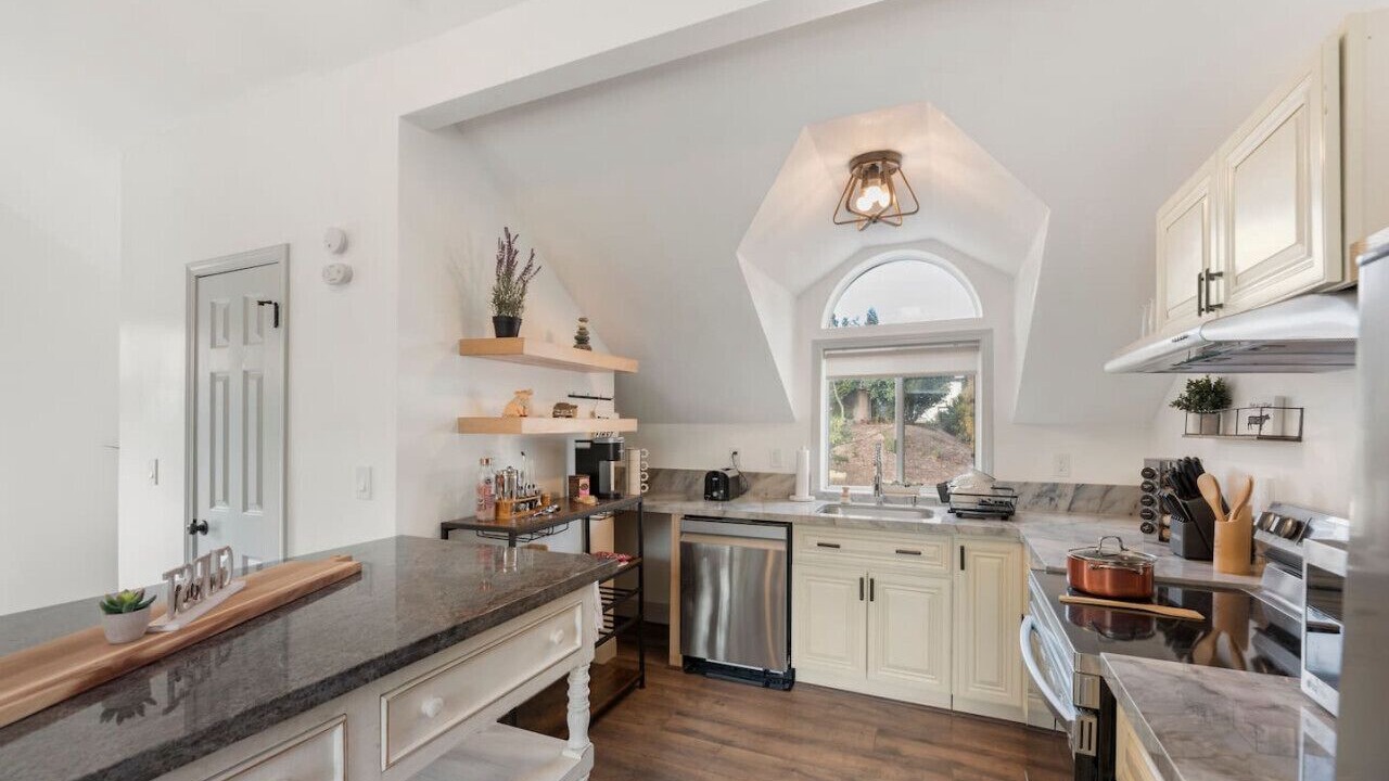 Photo of Kitchen in Green Valley