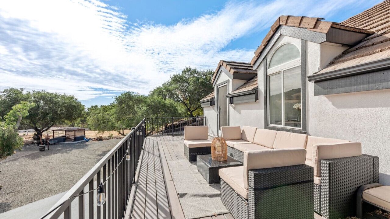 Photo of Patio Balcony in Green Valley