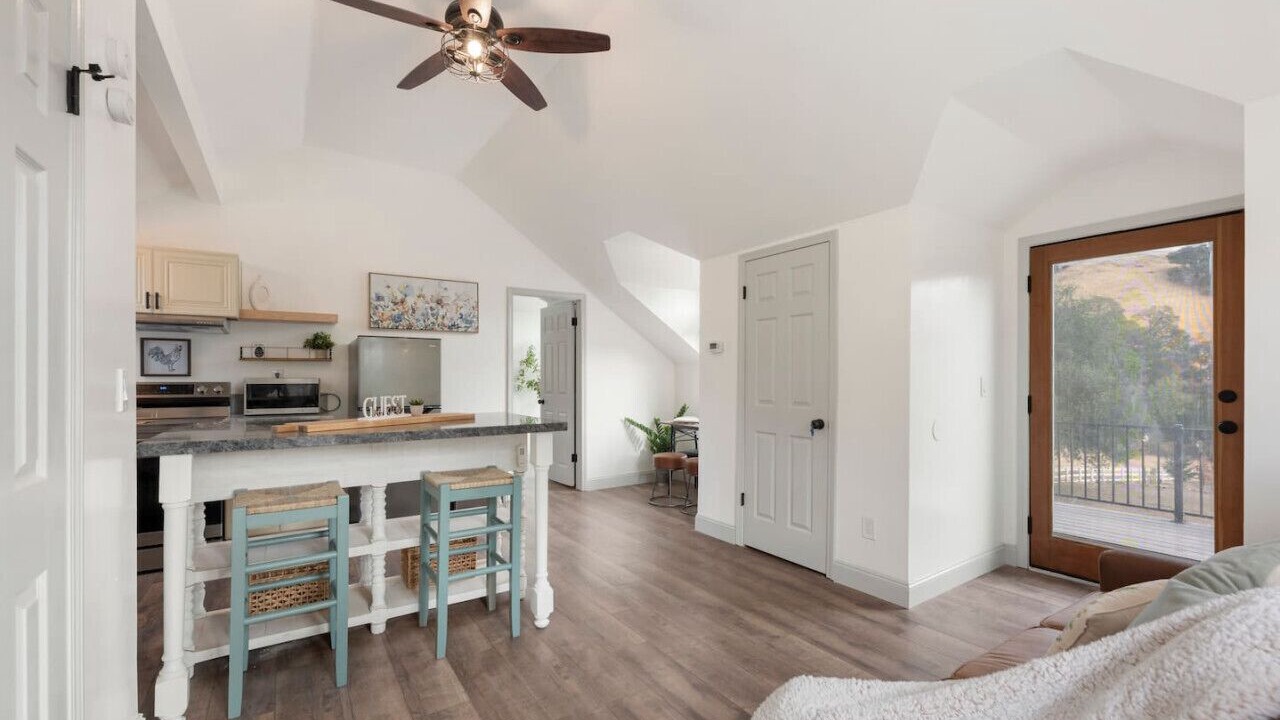 Photo of Others in Green Valley