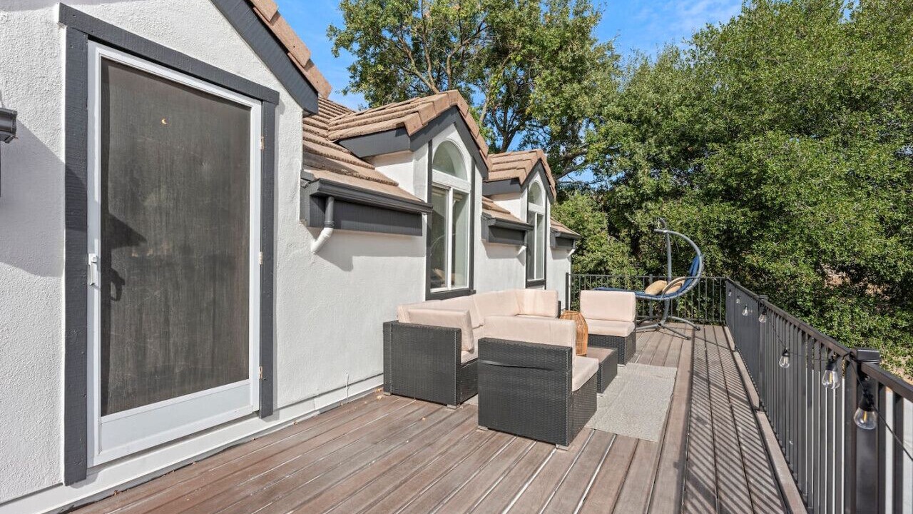Photo of Patio Balcony in Green Valley