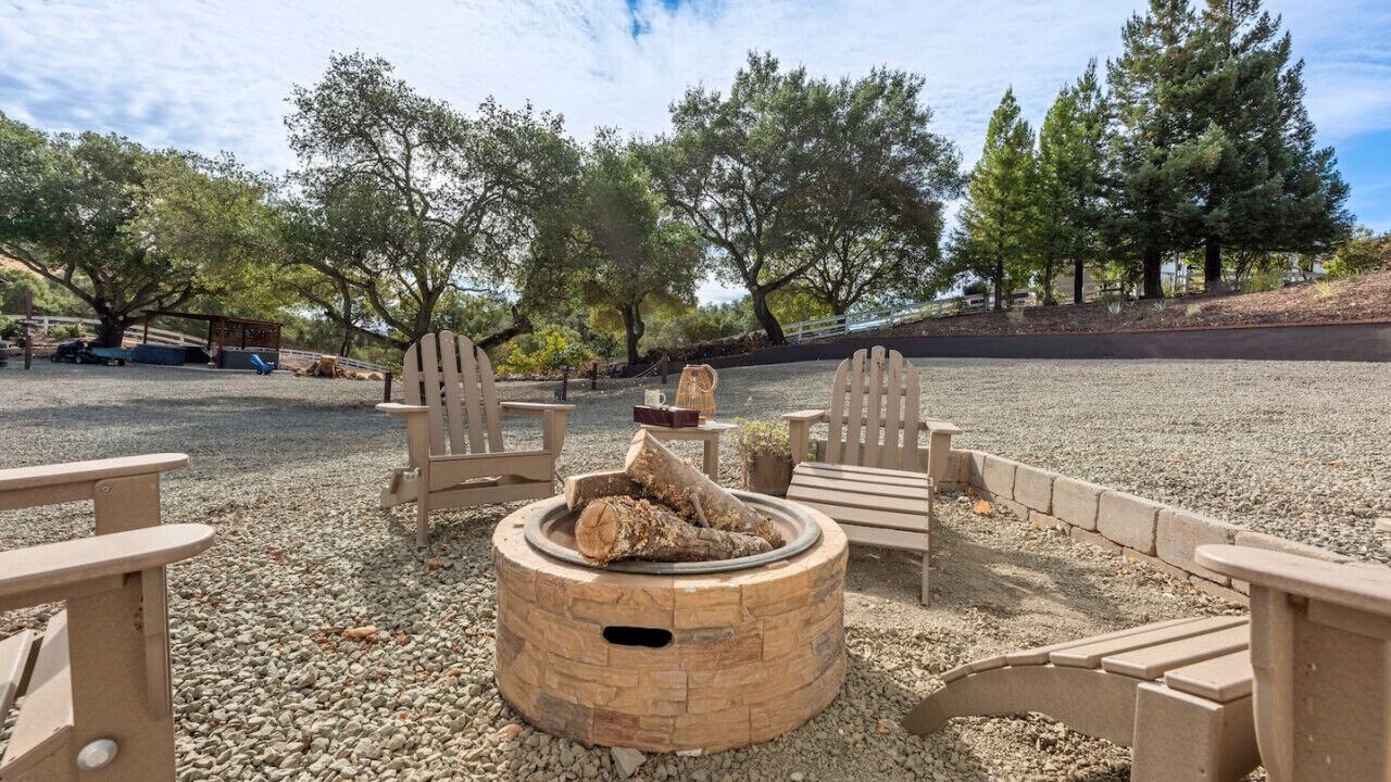 Photo of Outdoor in Green Valley