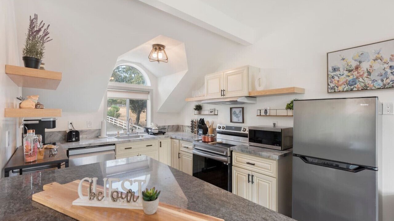 Photo of Kitchen in Green Valley