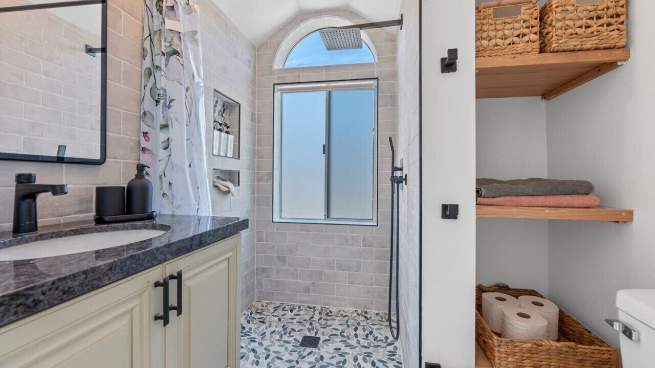 Photo of Others in Green Valley