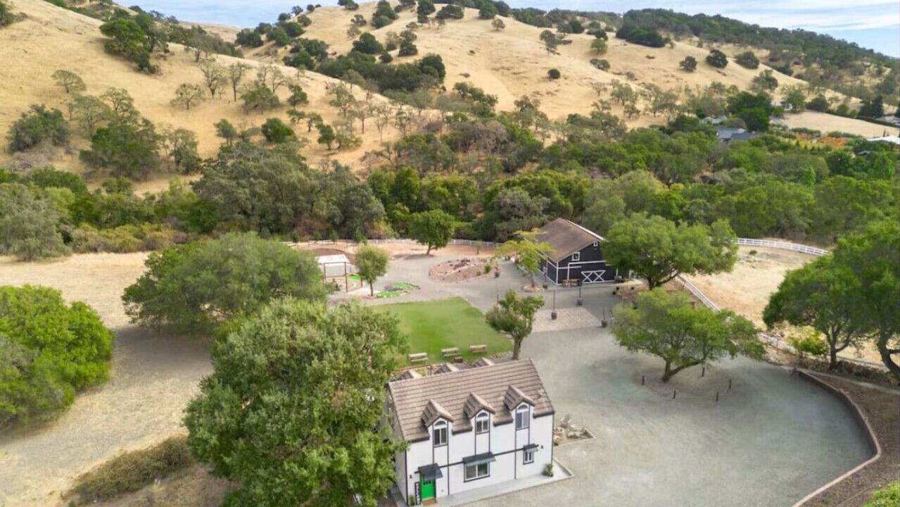 Photo of Outdoor in Green Valley