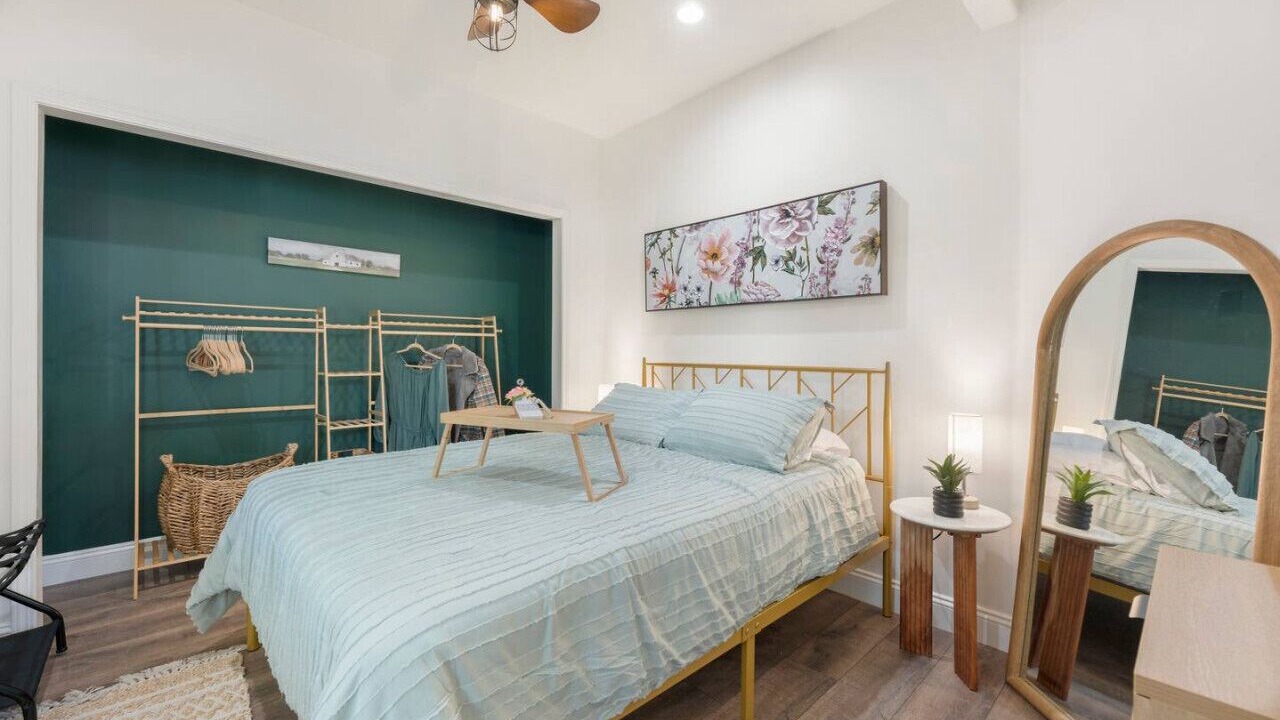 Photo of Others in Green Valley