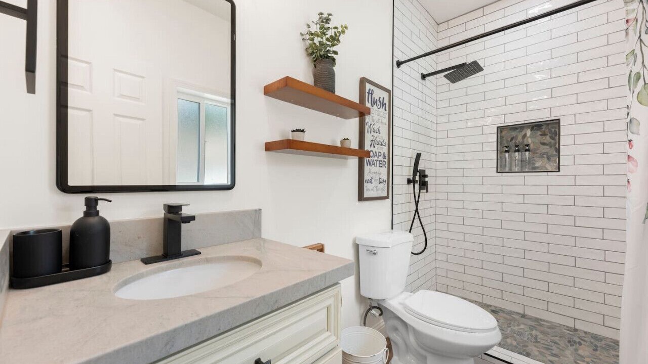 Photo of Others in Green Valley