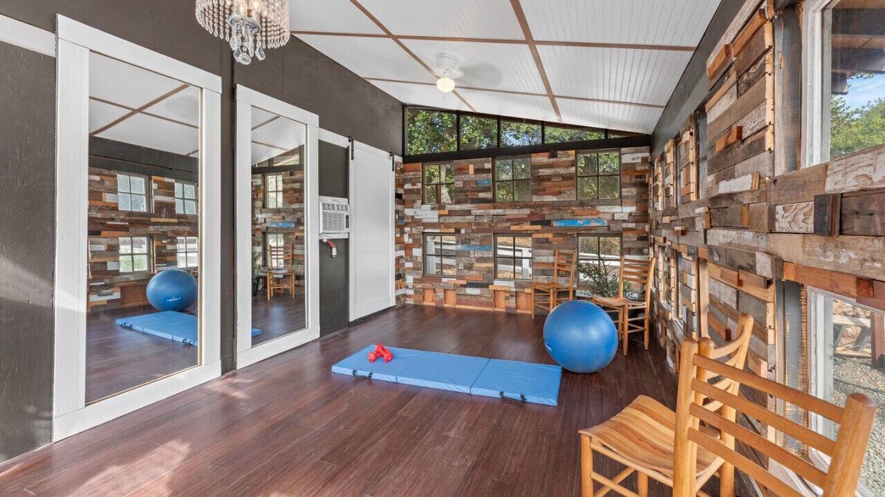 Photo of Others in Green Valley