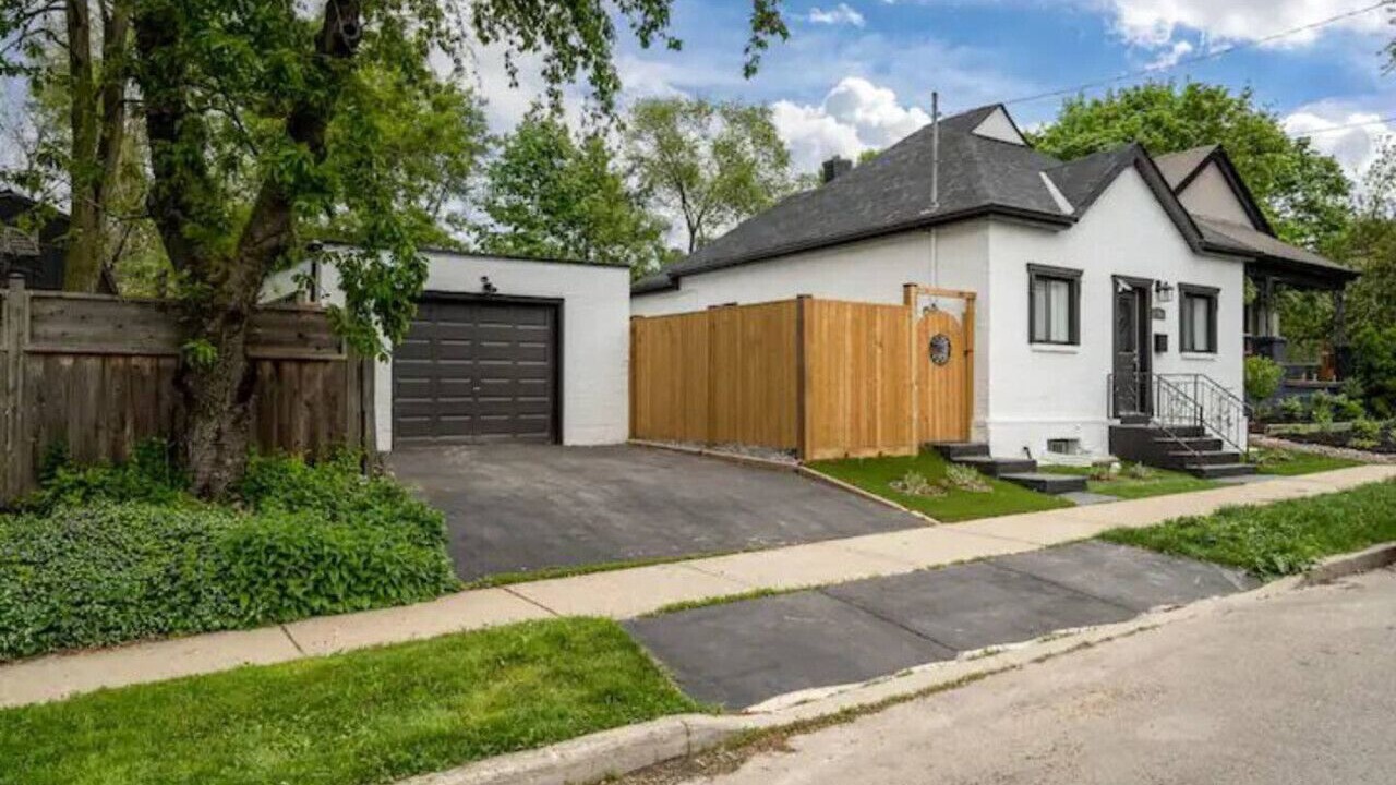 Photo of Outdoor in Strathcona