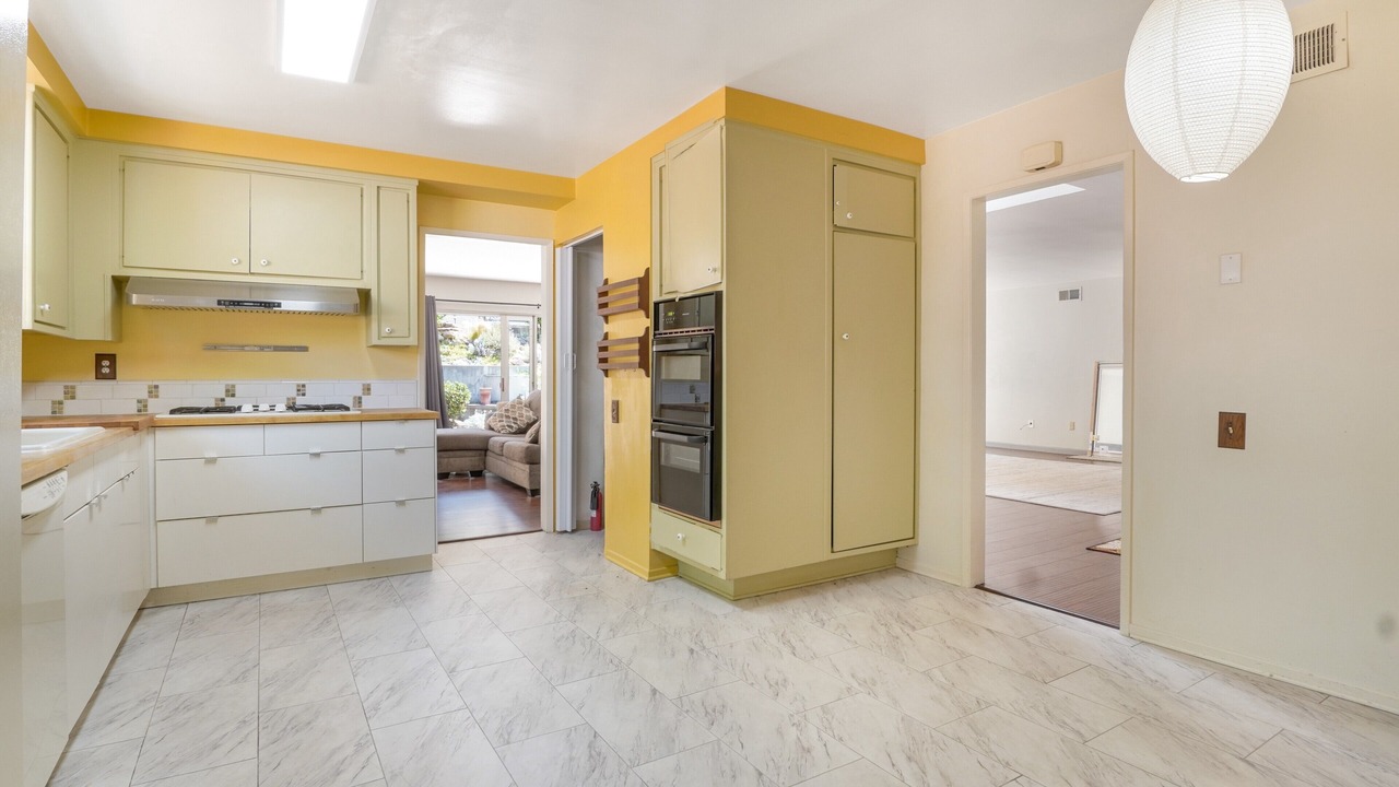 Photo of Kitchen in Western Malibu