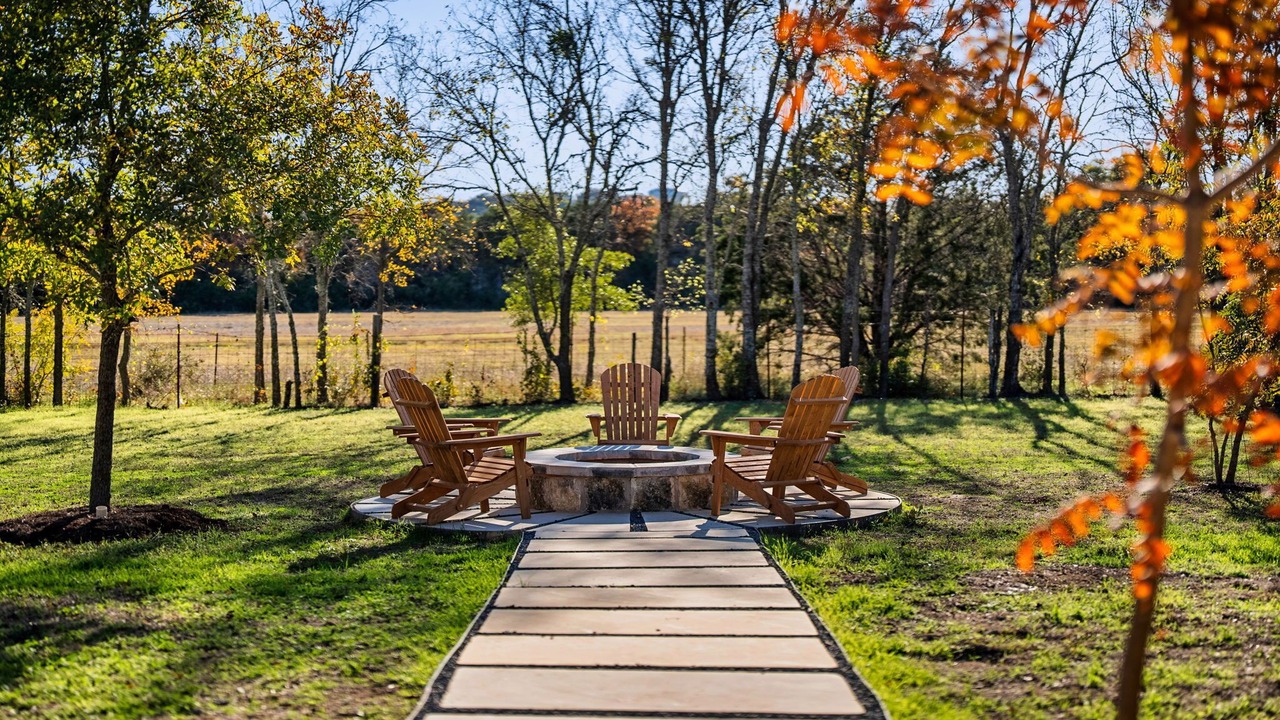 Photo of Outdoor in West Oak Hill