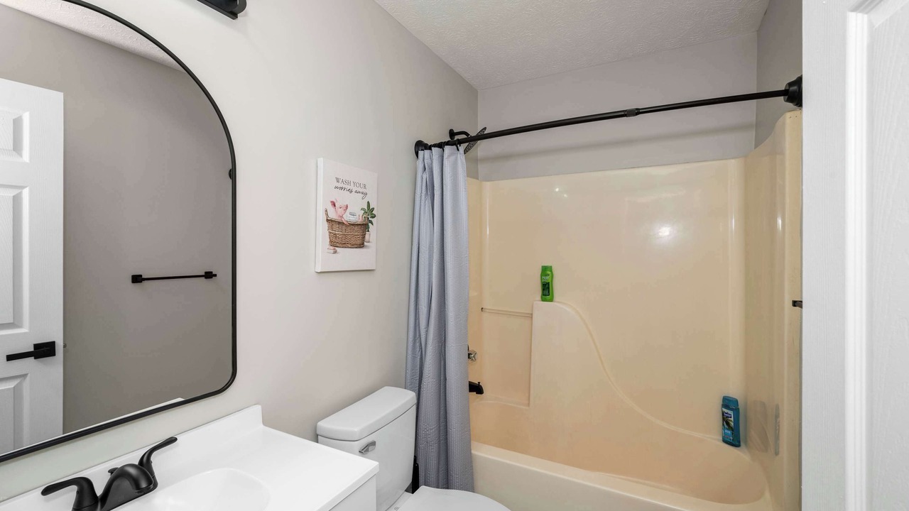 Photo of Bathroom in Crittenden